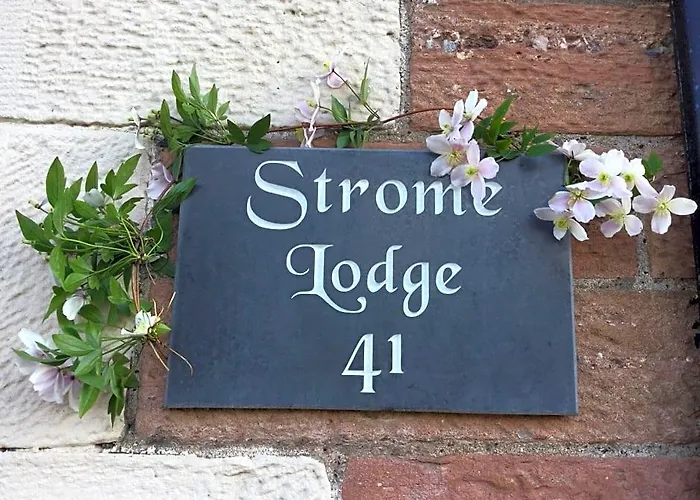 Strome Lodge