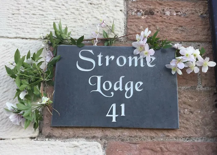 Strome Lodge